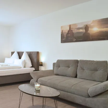 Apartment Holiday&stay, Relax, Kueche, 85zoll Tv, Wlan