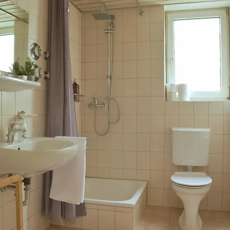 Holiday&stay, Relax, Kueche, 85zoll Tv, Wlan Weingarten (Wuerttemberg)