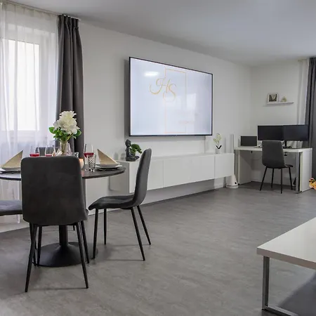 Holiday&stay, Relax, Kueche, 85zoll Tv, Wlan Apartmán